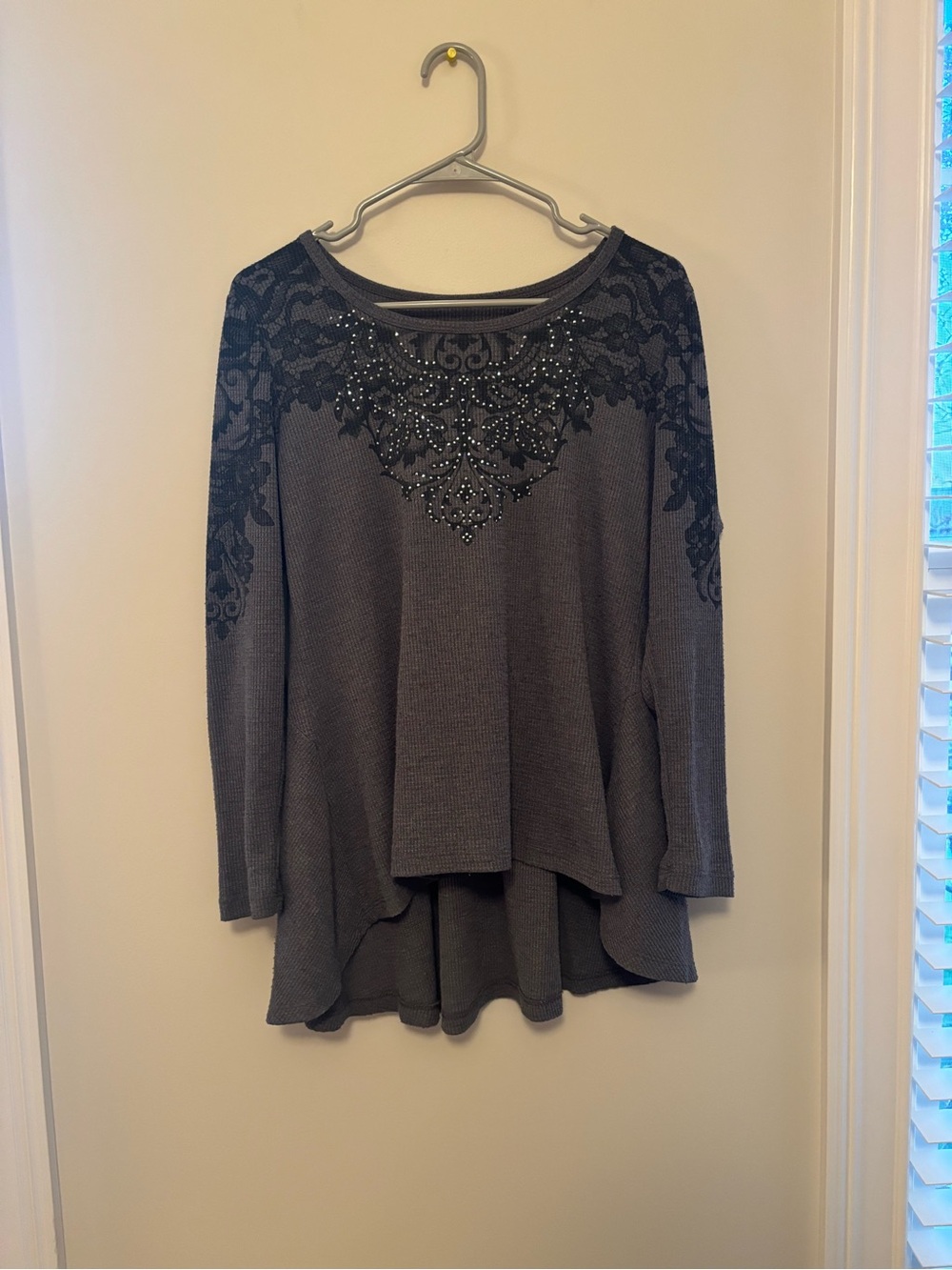 Women's Embellished Grey Knit Long-Sleeve Babydoll Top